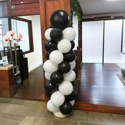 Black and Gold Balloons Garland Arch Kit, 134pcs Black and Metallic Gold Balloons with Different Size for 2026 Graduation Decorations, New Year, Birthday, Anniversary Party Decorations
