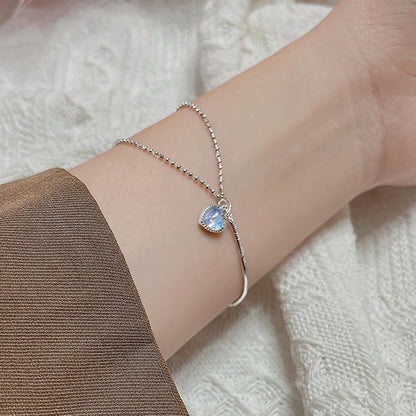 Long tiantian Moonstone Bracelet Glow in the Dark Bracelets Moonstone Jewelry for Women Crystal Bracelet Glow in the Dark Jewelry for Women Trendy Gifts for Christmas