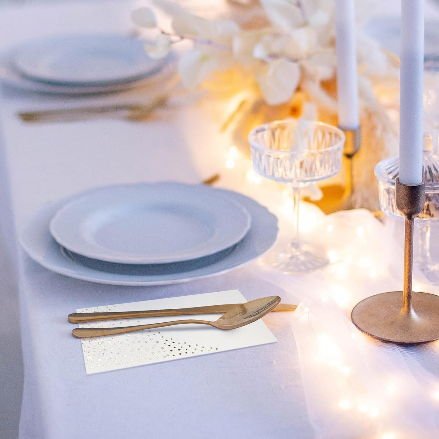 Stylish Gold Dinner Napkins, 100 White and Gold Napkins, Disposable Party Napkins, 7.5x4.25 Inch Wedding Napkins for Reception, 3-Ply Dinner Napkins, Disposable Napkins for Party, Gold Paper Napkins