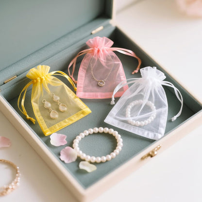 joycraft 50Pcs Organza Bags, 2x3 inch Gift Favor Bags, White Wedding Favor Bags, Jewelry Pouches with Drawstring, Mesh Bags Drawstring for Jewelry, Festival, Makeup, Candy, Desserts