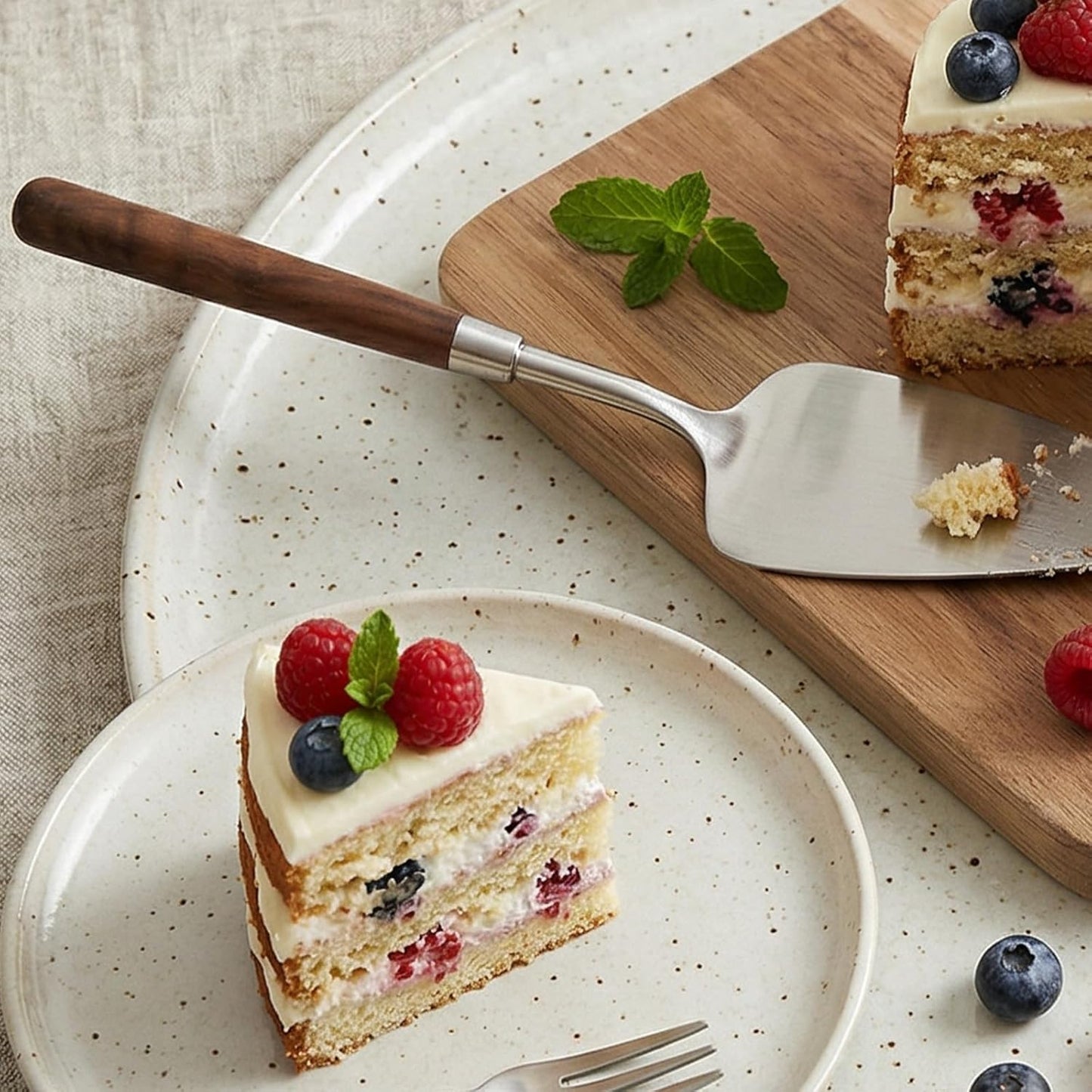Cake Cutting Set for Wedding Wedding Cake Knife and Server Set Stainless Steel Wood Cakes Serving Sets Cakes Decoration Tools for Birthday Bridal Anniversary Christmas Gift Silver