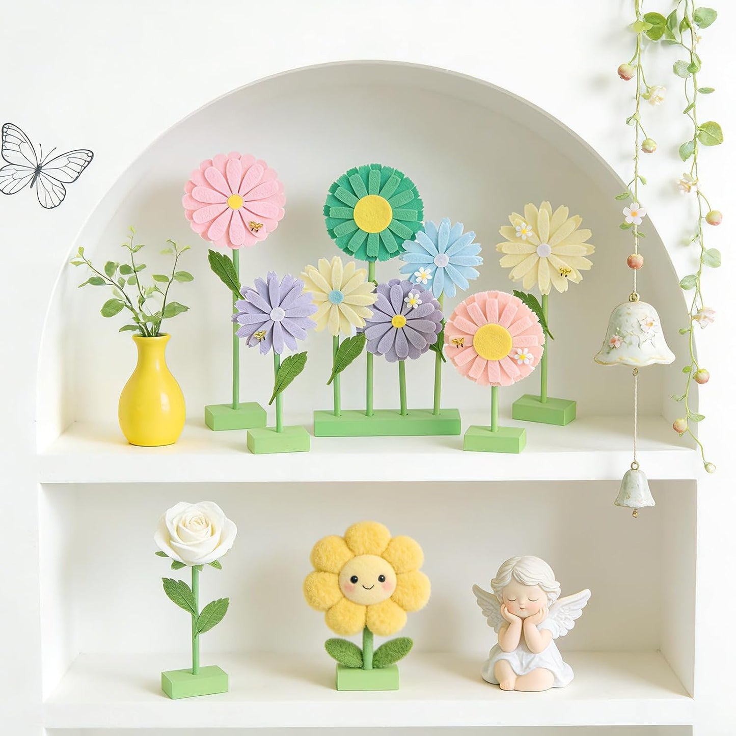 SUNBEAUTY 4PCS Honey Bee Honeycomb Centerpieces Decorations Yellow Bee Honeycomb Table Centerpieces with Sunflower Stickers for Baby Shower Birthday Gender Reveal Birthday Decoration