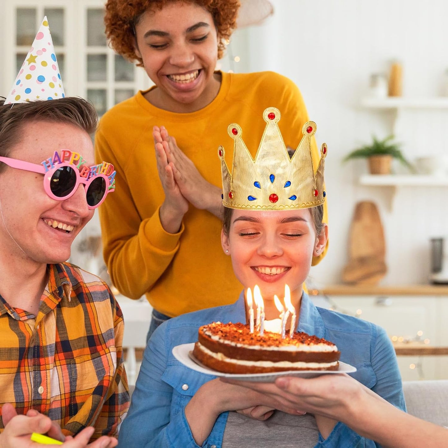 6 Pcs King Crowns for Men, Golden King Crown & Queen Tiara Set, Party Plastic Crown, Birthday Party Ball Headwear and Clothing Accessories