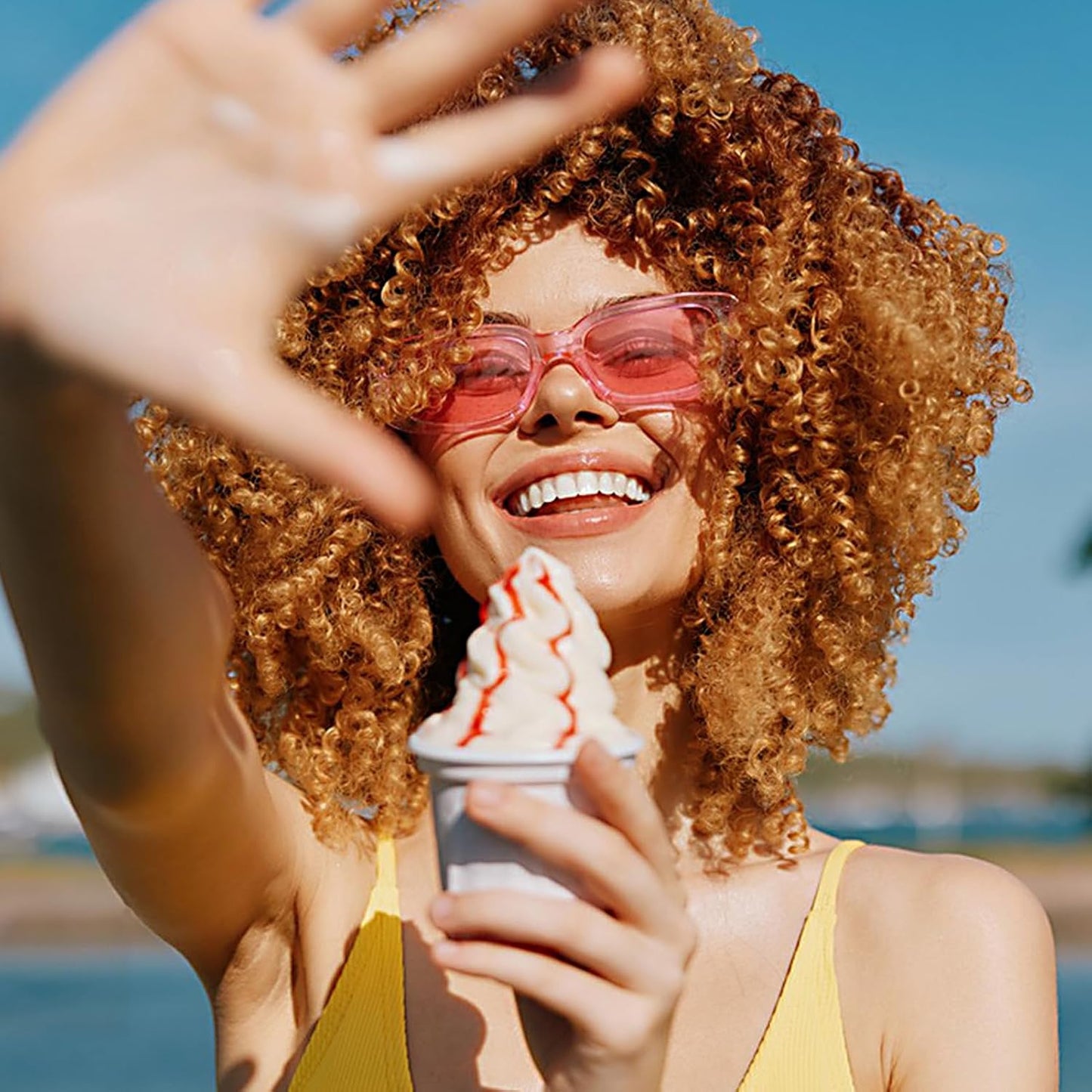 Pibupibu 40 Pack Rectangle Sunglasses Bulk 90s Retro Cool Party Sunglasses for Women Men Fun Glasses Set