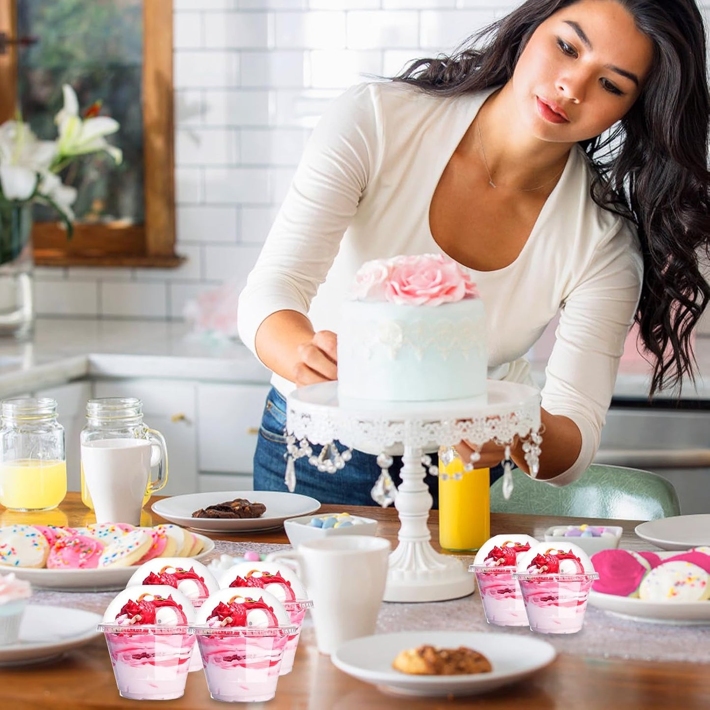 Alaeseje 50 Pack 8oz Disposable Clear Plastic Cups with Dome Lids(Hole in the Lid),PET Dessert Cups,Disposable Snack Bowls for Ice Cream,Cake,Fruit,Parfait, Pudding and Jello Shot