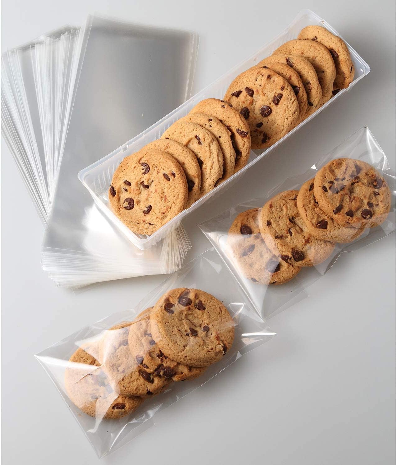 Cello Cellophane Treat Bags,5x7 Inches Clear Cellophane Bags 200 Pcs OPP Plastic Treat Bags with 200 Twist Ties for Gift Wrapping,Packaging Candies,Dessert,Bakery, Cookies, Chocolate,Party Favor