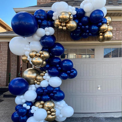 Black and Gold Balloons Garland Arch Kit, 134pcs Black and Metallic Gold Balloons with Different Size for 2026 Graduation Decorations, New Year, Birthday, Anniversary Party Decorations