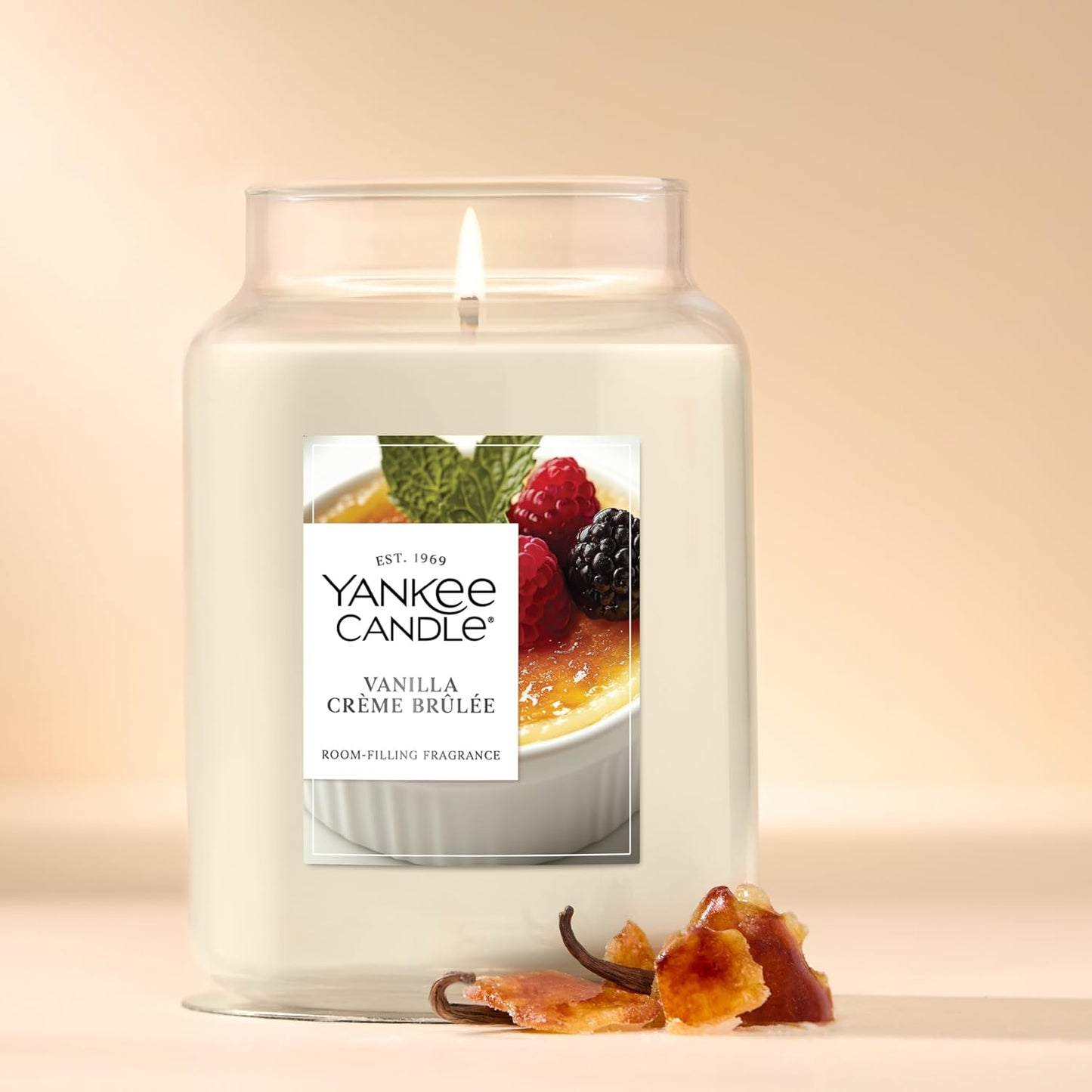 Yankee Candle Vanilla Cupcake, Scented Candle, 22oz Large Jar with up to 150 Hour Burn Time, Giftable, Birthdays