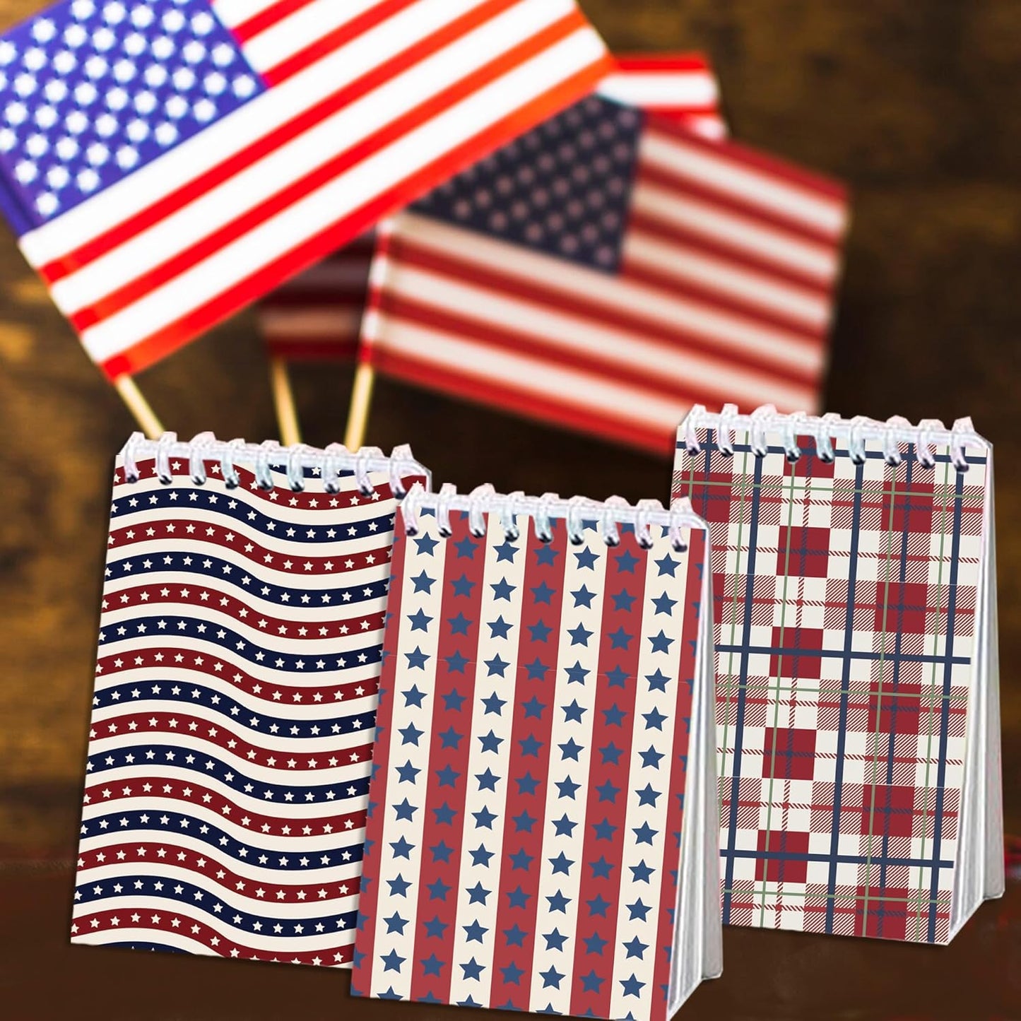 24 Pcs Vintage American Flag Mini Pocket Notebooks 2.36 x 3.94 Inch Vintage American Flag Pattern Small Notepads American National Day Them Birthday Party Favors Gift for Office Teacher Classroom Rewards