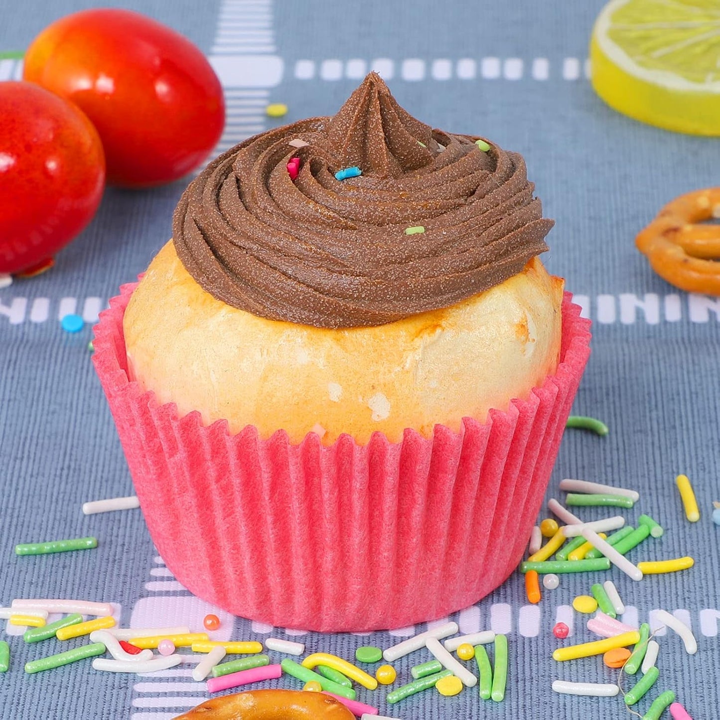 Caperci Standard White Cupcake Liners 500 Count, No Smell, Food Grade & Grease-Proof Baking Cups Paper