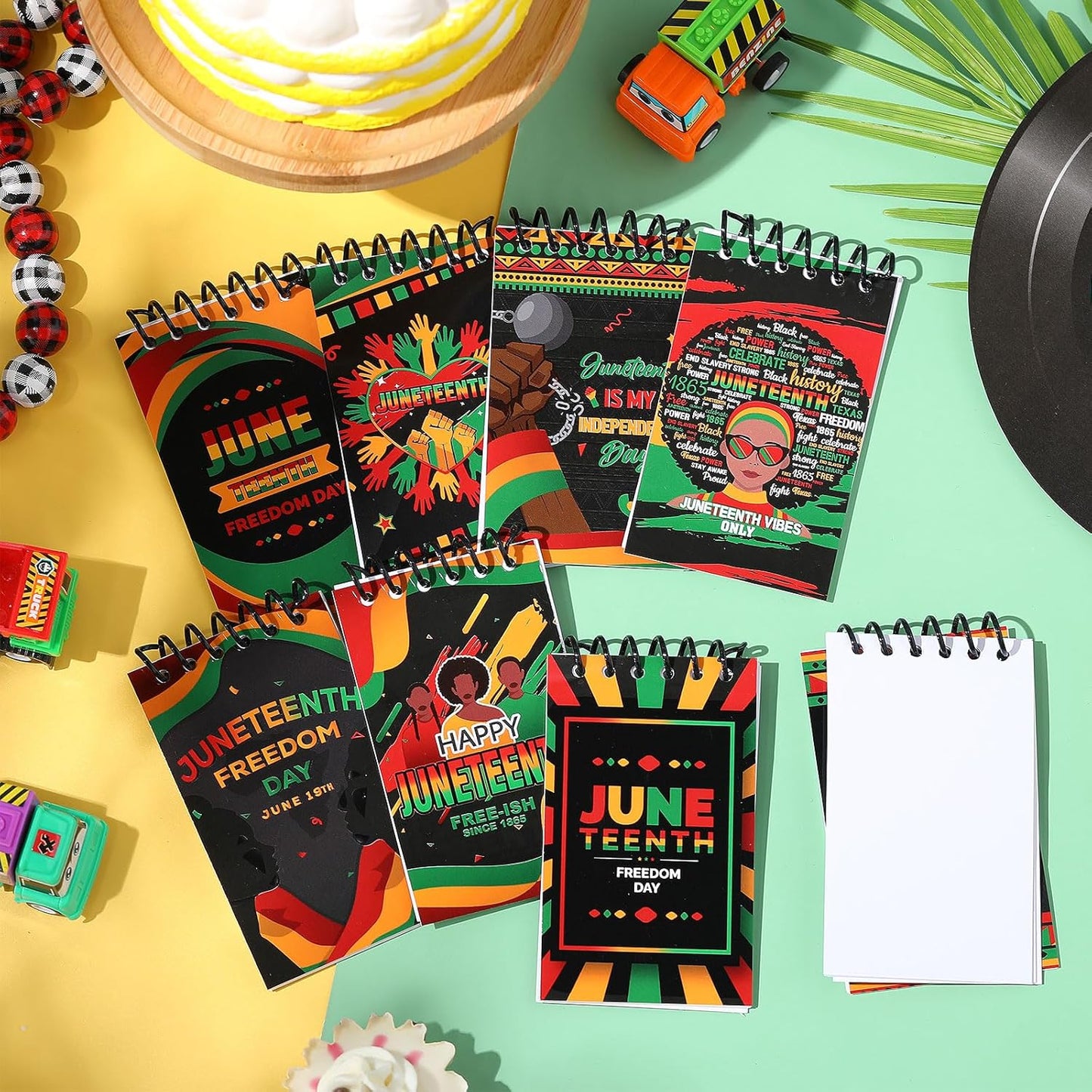 Containlol 24 Pieces Mini Juneteenth Notebooks, Black History Small Mini Memo Pad Notepads for Birthday Gift, Juneteenth Party Favor Supplies, 8 Patterns