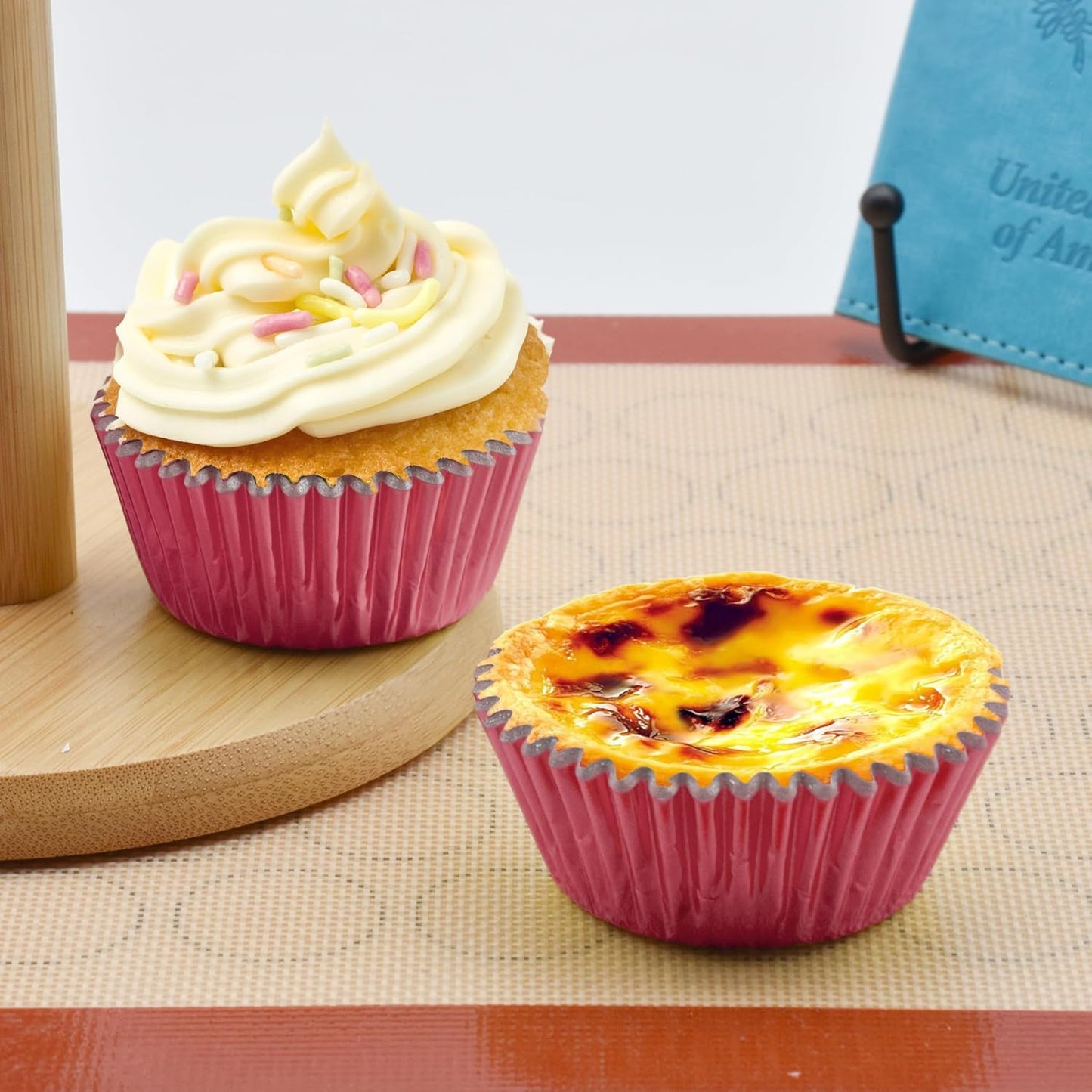 200 Pcs Gold Foil Cupcake Liners Standard Baking Cups Muffin Paper Cases