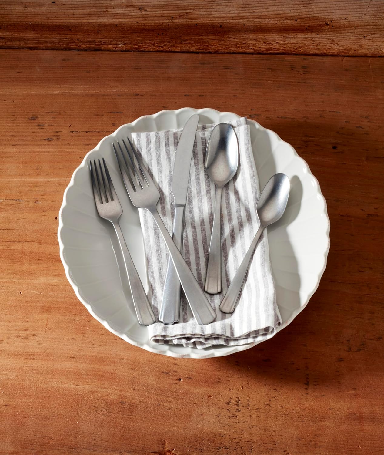 Lenox Silverware Serving Set, French Perle Scallop 2-Piece Dessert Set, Stainless Steel, Handwash Only, Cake Knife And Cake Server, Serving Utensils, Dessert Serveware, Home, Kitchen (Silver, 2 Piece)