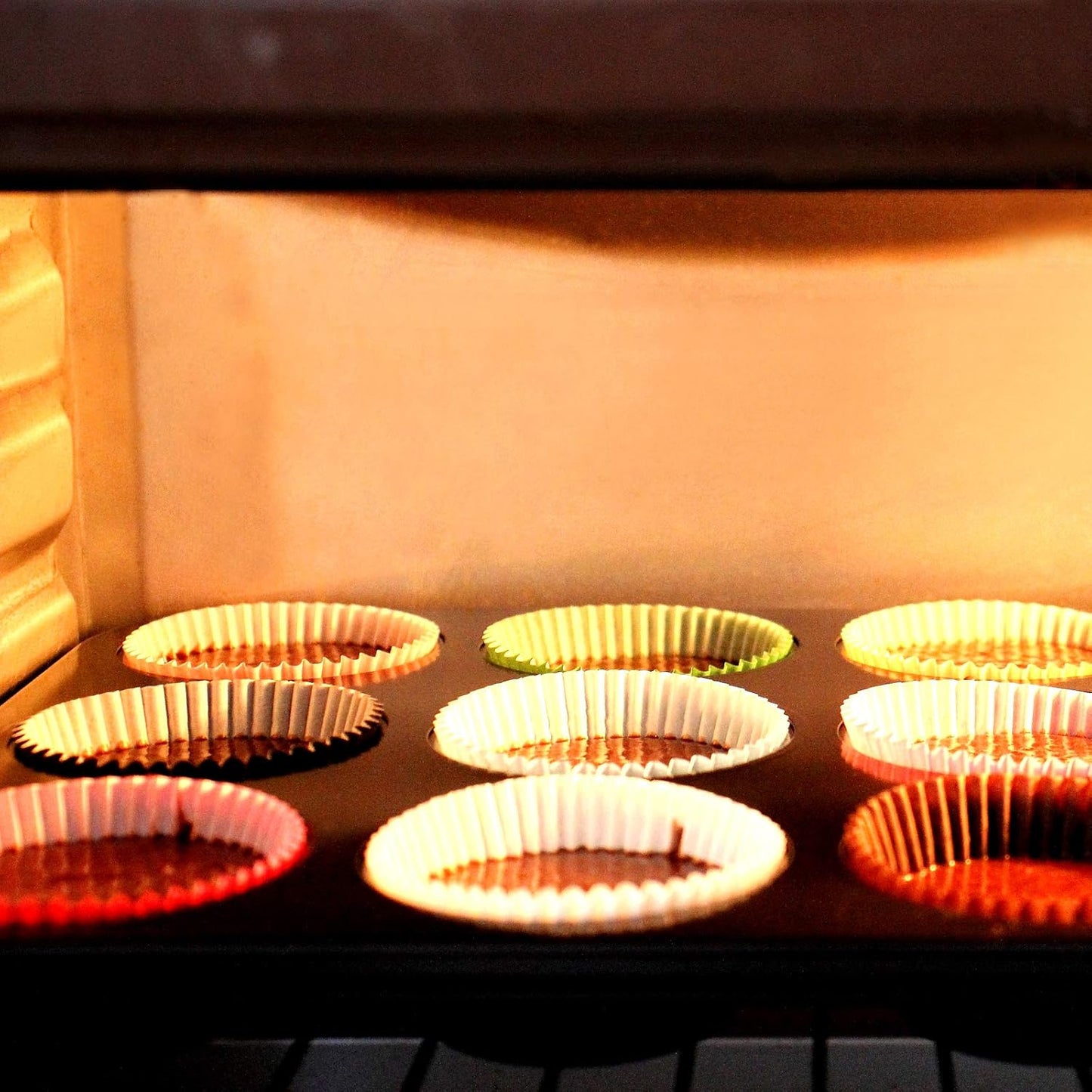 Standard Size Baking Cups Food-Grade Greaseproof Paper Cupcake Liners 200 Pcs (Natural)