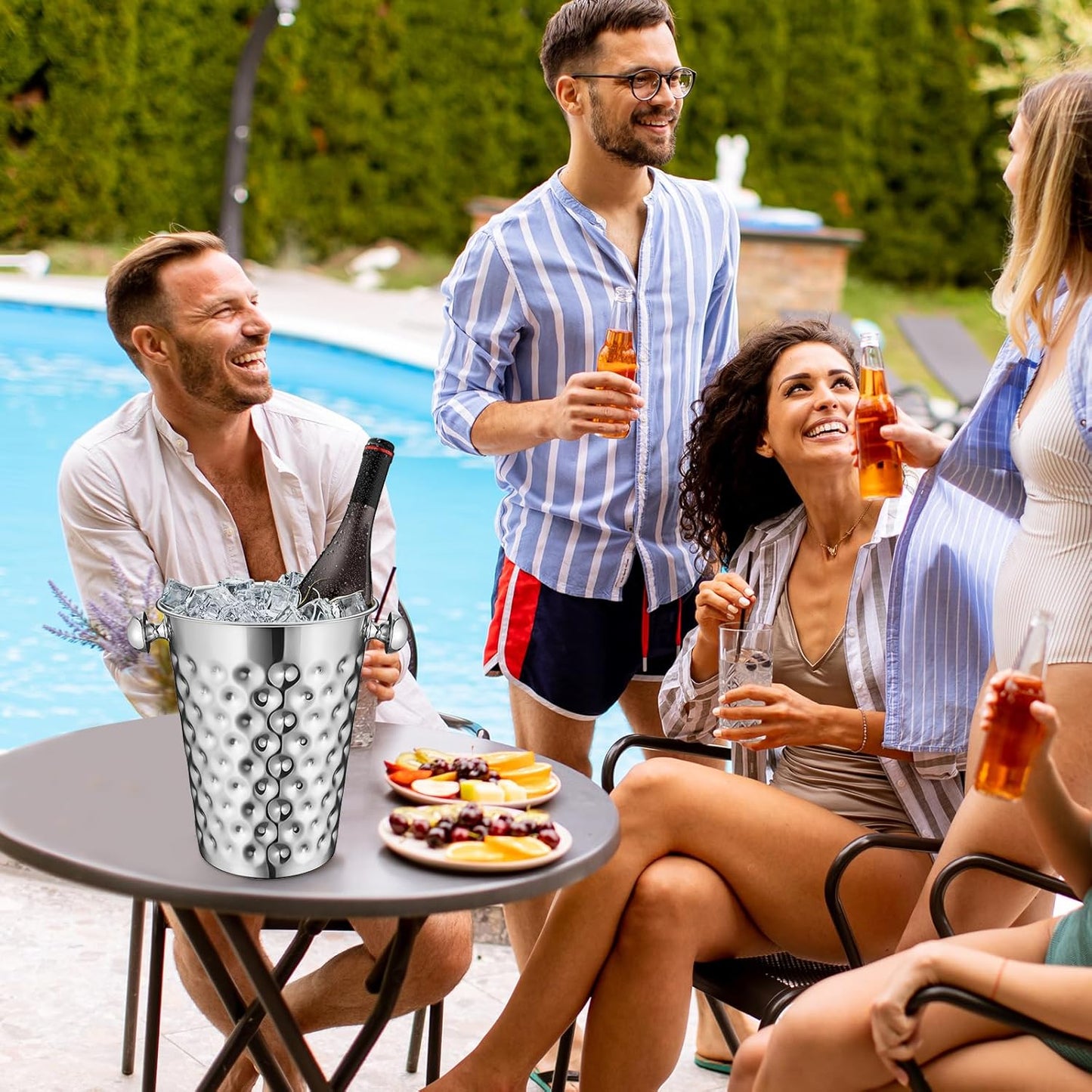 MorningRo 2 Pcs 5 Quart Black Champagne Ice Bucket 4.7 L Metal Doublewall Hammered Stainless Steel Wine Beer Chiller Home Bar Accessories for Football Sports Wedding Party Summer BBQ (Beveled Mouth)