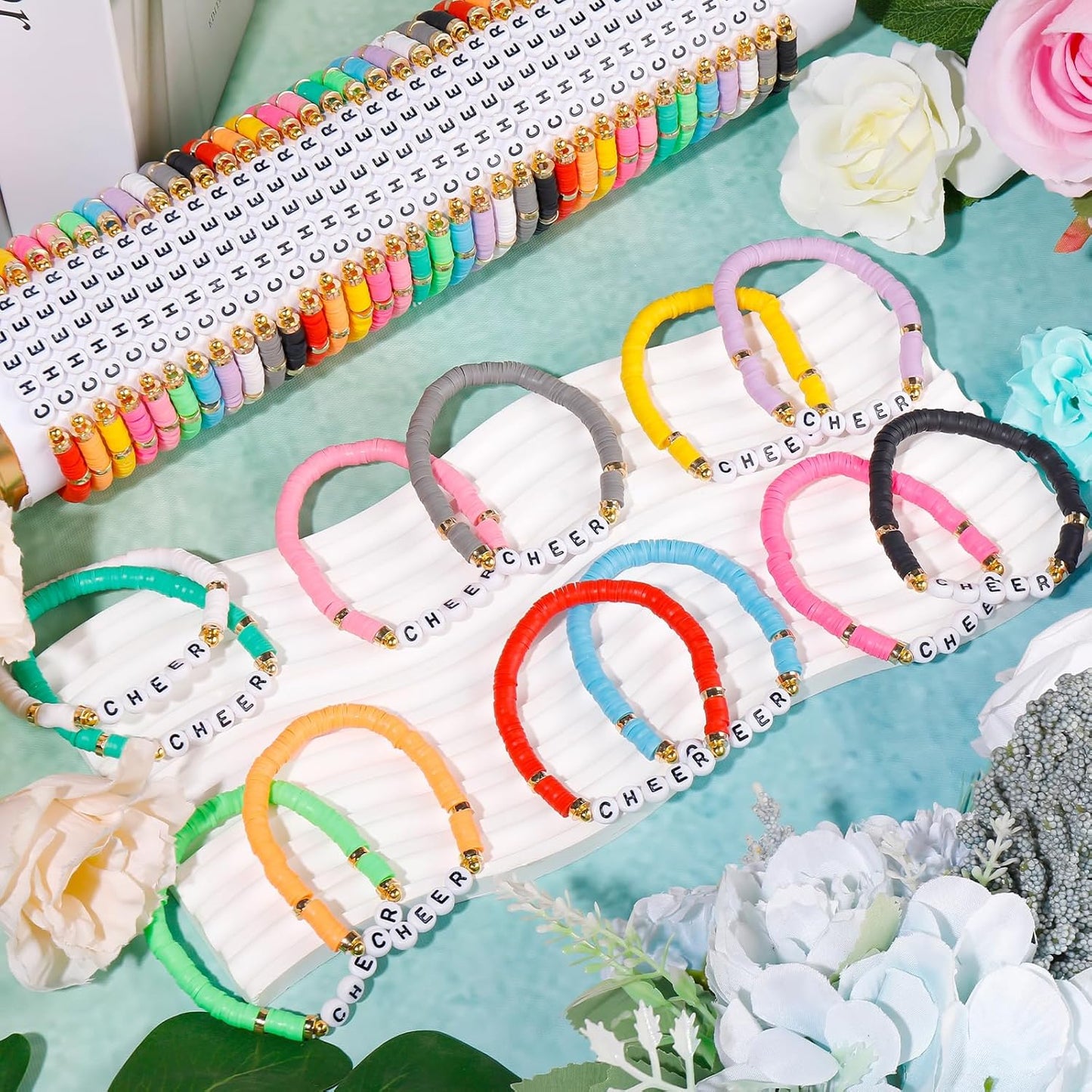 LUYI 32 Pcs Preppy Jewelry Bracelets for Women Clay Bead Colorful Surfer Heishi Bracelet Set Stackable Beaded Friendship Stretch Bracelets Boho Y2K Summer Beach Elastic Layering Bracelets