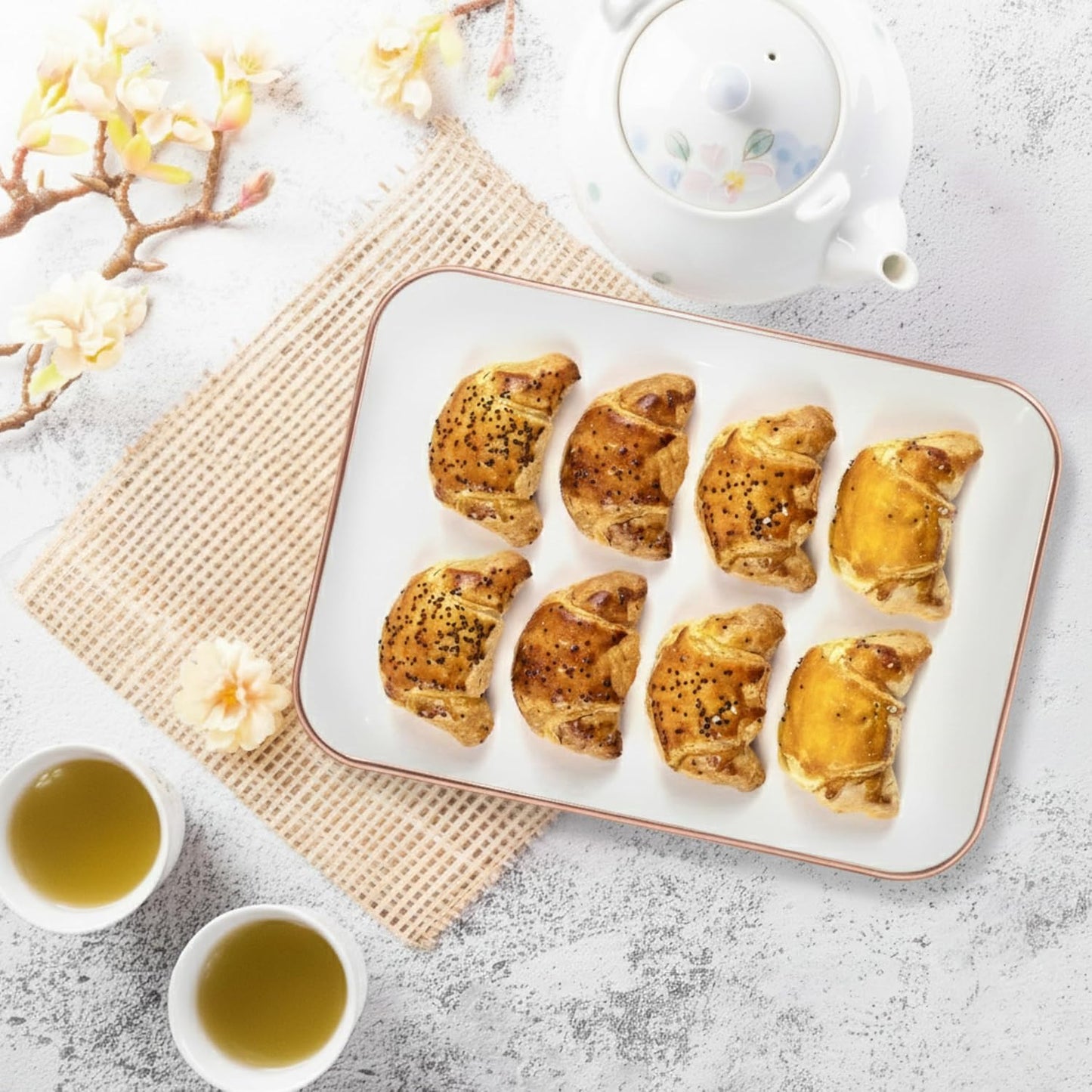 3 Pack Plastic Serving Trays for Party - Gold Serving Tray 8 x 11 Inch - Heavy Duty Dessert Trays for Food - Rectangular Party Serving Trays for Entertaining - Clear Cookie Platters