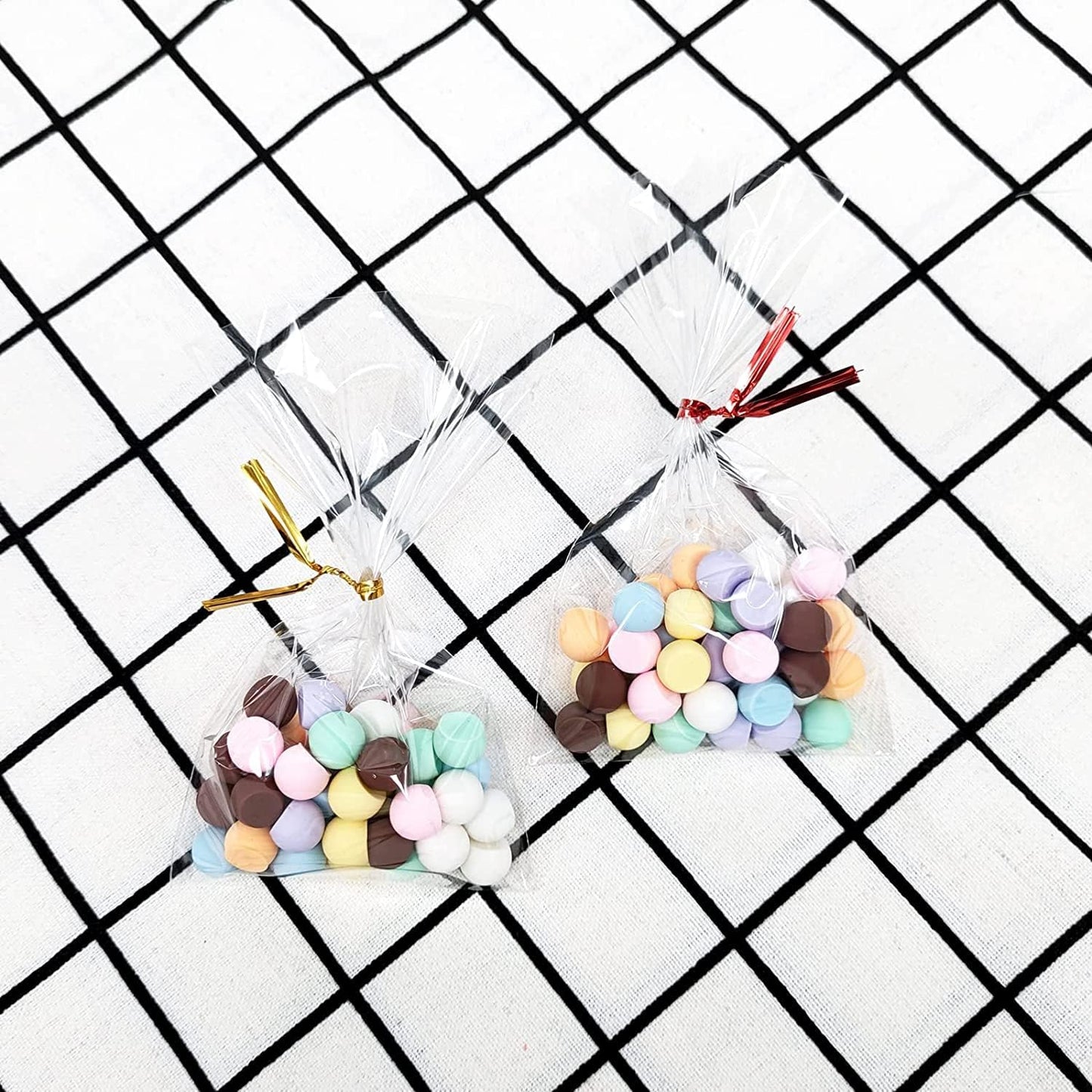 XLSFPY 100PCS Clear Cellophane Bags, 5x7 Small Treat Bags with Ties, Cake Pop Bags, Candy Bags, Goodie Bags, Rice Crispy Treat Bags, Clear Bags for Favors Birthday Party (5'' x 7'')