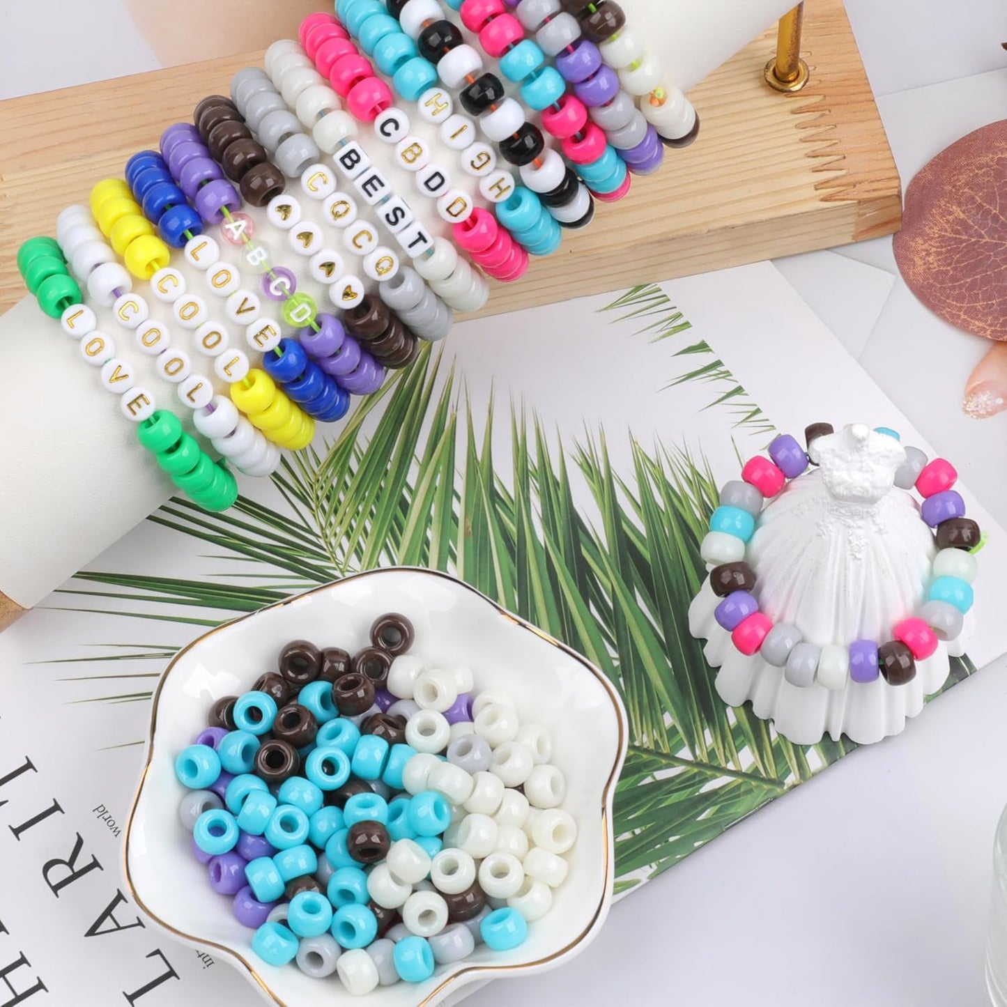 1000Pcs Glow in The Dark Pony Beads 9mm Plastic Kandi Beads Bulk for Friendship Bracelet Necklace Craft Jewelry Making Beads for Hair Braids 9 Color