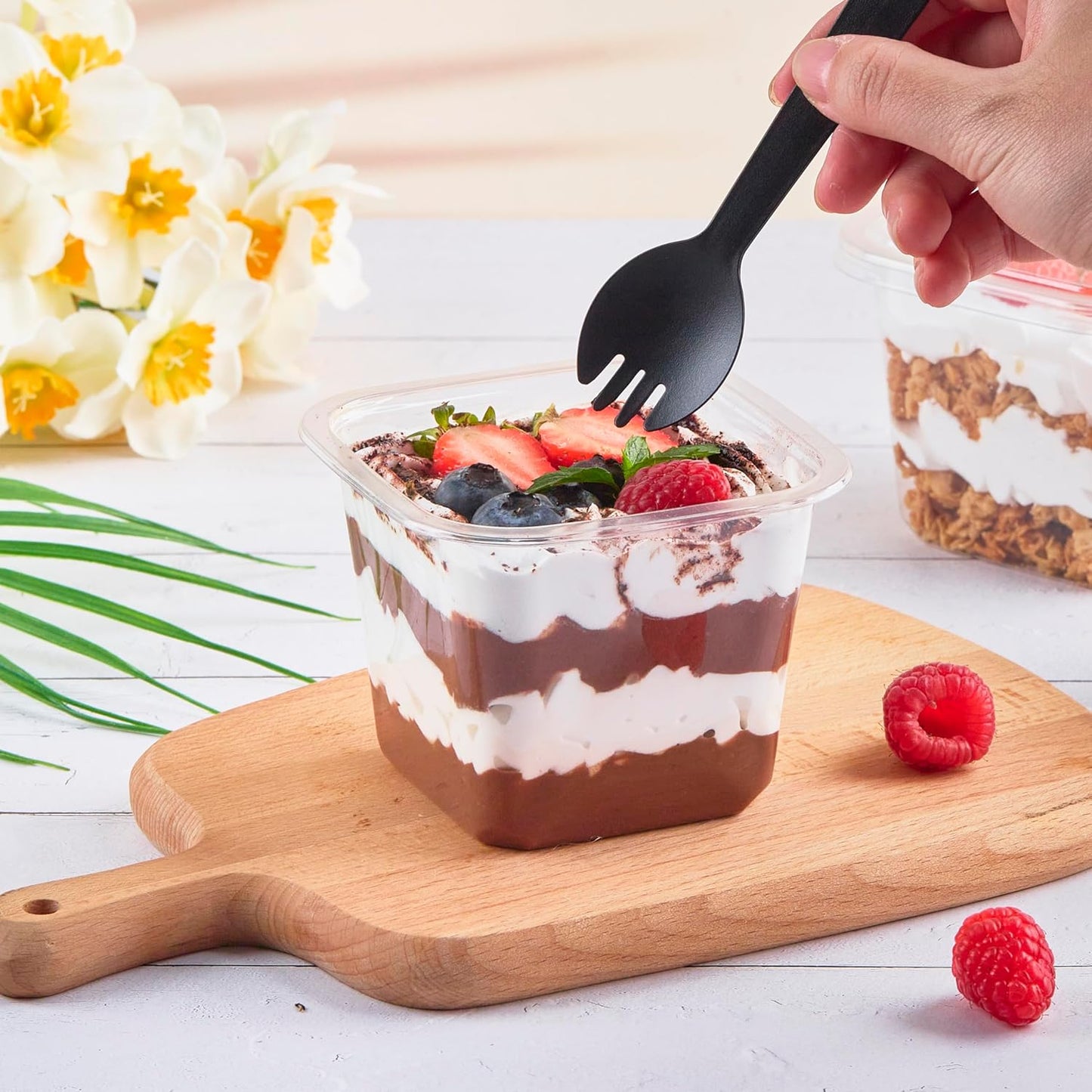 Kucoele 50 Pack 8 oz Plastic Dessert Cups with Lids and Sporks, Clear Square Cake Cups Dessert Containers for Pudding Parfait Fruit Yogurt and Shortcake