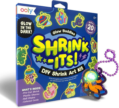 Ooly x Peanuts Snoopy 34 PC DIY Shrinking Art Kit for Kids with Markers, 20 Plastic Pre Cut Charms and More, No Mess Creative Activity Jewelry Making Kit