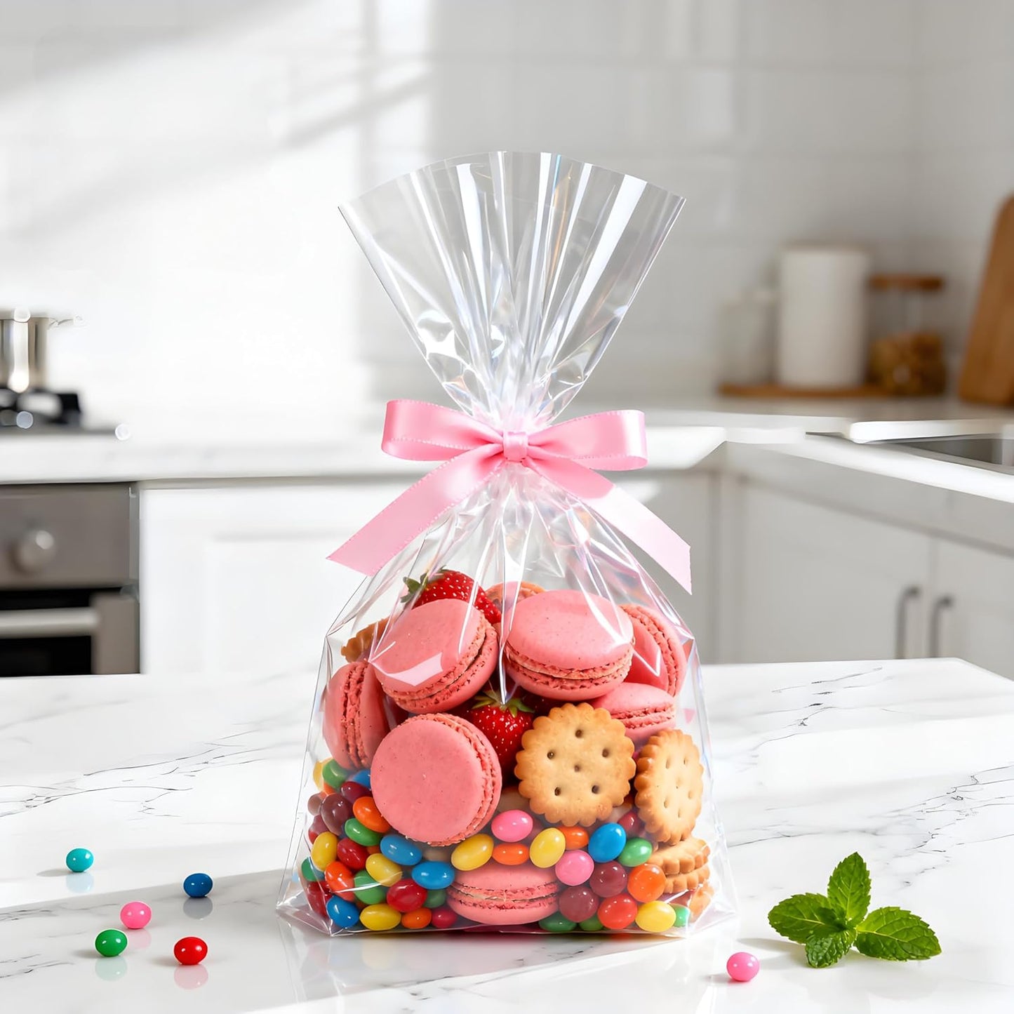 Cello Cellophane Treat Bags,5x7 Inches Clear Cellophane Bags 200 Pcs OPP Plastic Treat Bags with 200 Twist Ties for Gift Wrapping,Packaging Candies,Dessert,Bakery, Cookies, Chocolate,Party Favor