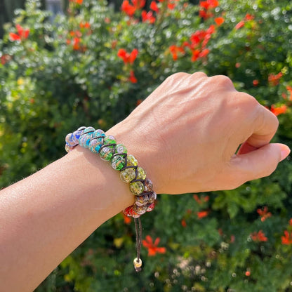 ARTSY Crafts Glow in The Dark Firefly Beads Bracelets, 7 Chakras Crystal Mermaid Glass Beaded Bracelets for Anti Anxeity Healing Energy Money Wealth Abundance Stackable Bangle Wristband