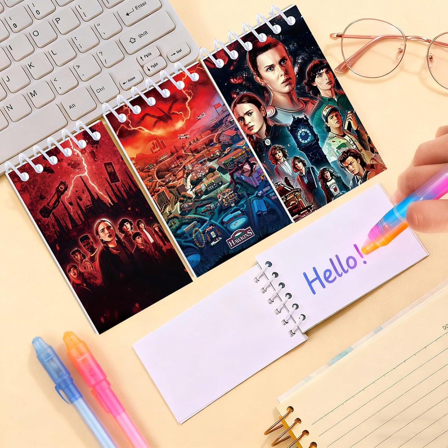 10 Pcs Mini TV Drama Theme Notepads, Unique Thriller Style Small Notebook, Ideal as Party Favors, Themed Celebration Gifts, or Classroom Rewards, Also Suitable for Note-Taking at Office Meetings and Campus Events.