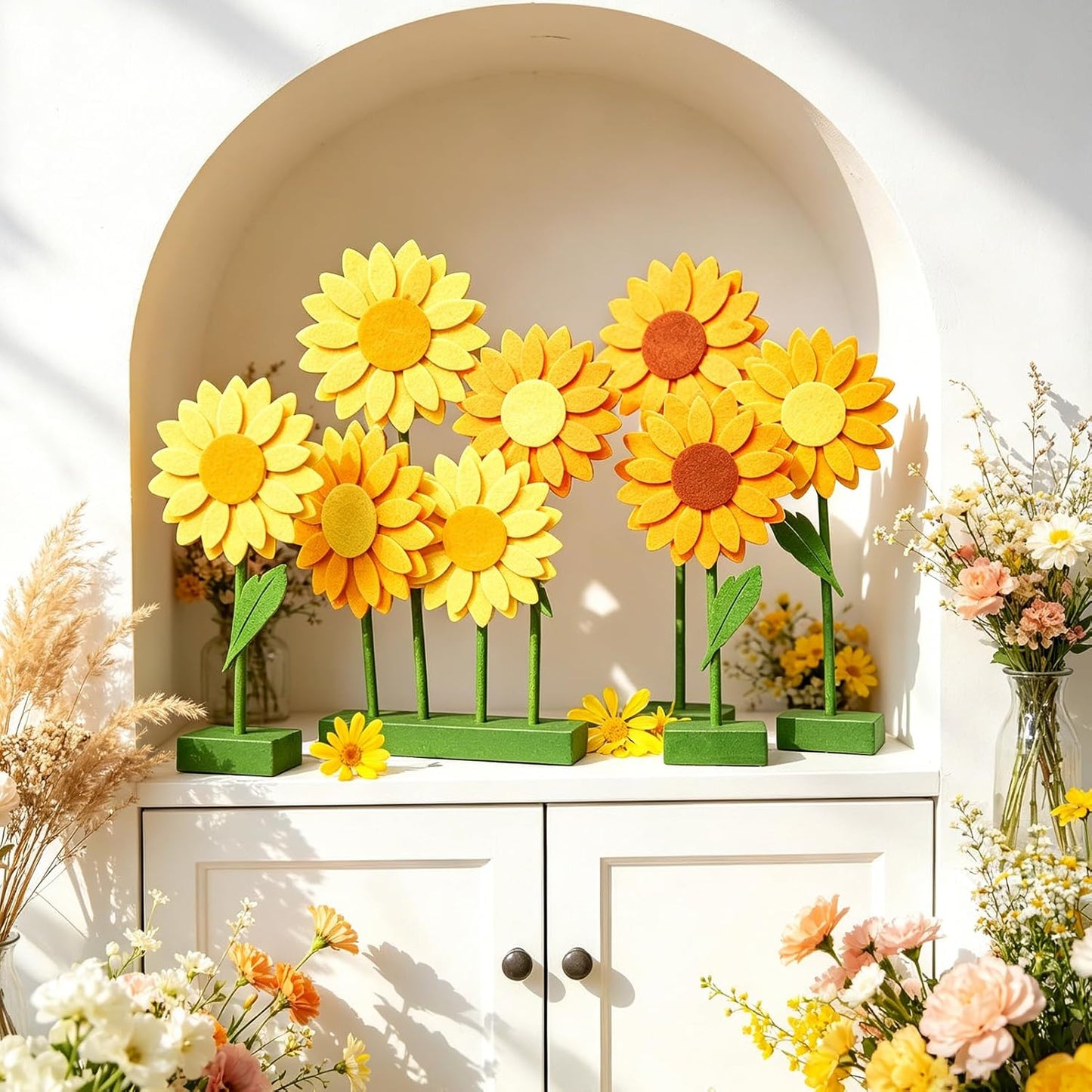 SUNBEAUTY 4PCS Honey Bee Honeycomb Centerpieces Decorations Yellow Bee Honeycomb Table Centerpieces with Sunflower Stickers for Baby Shower Birthday Gender Reveal Birthday Decoration