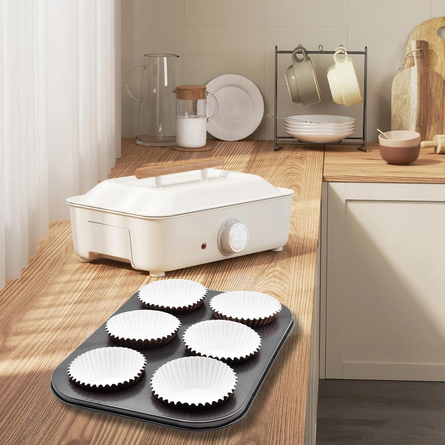 200 Pcs Gold Foil Cupcake Liners Standard Baking Cups Muffin Paper Cases