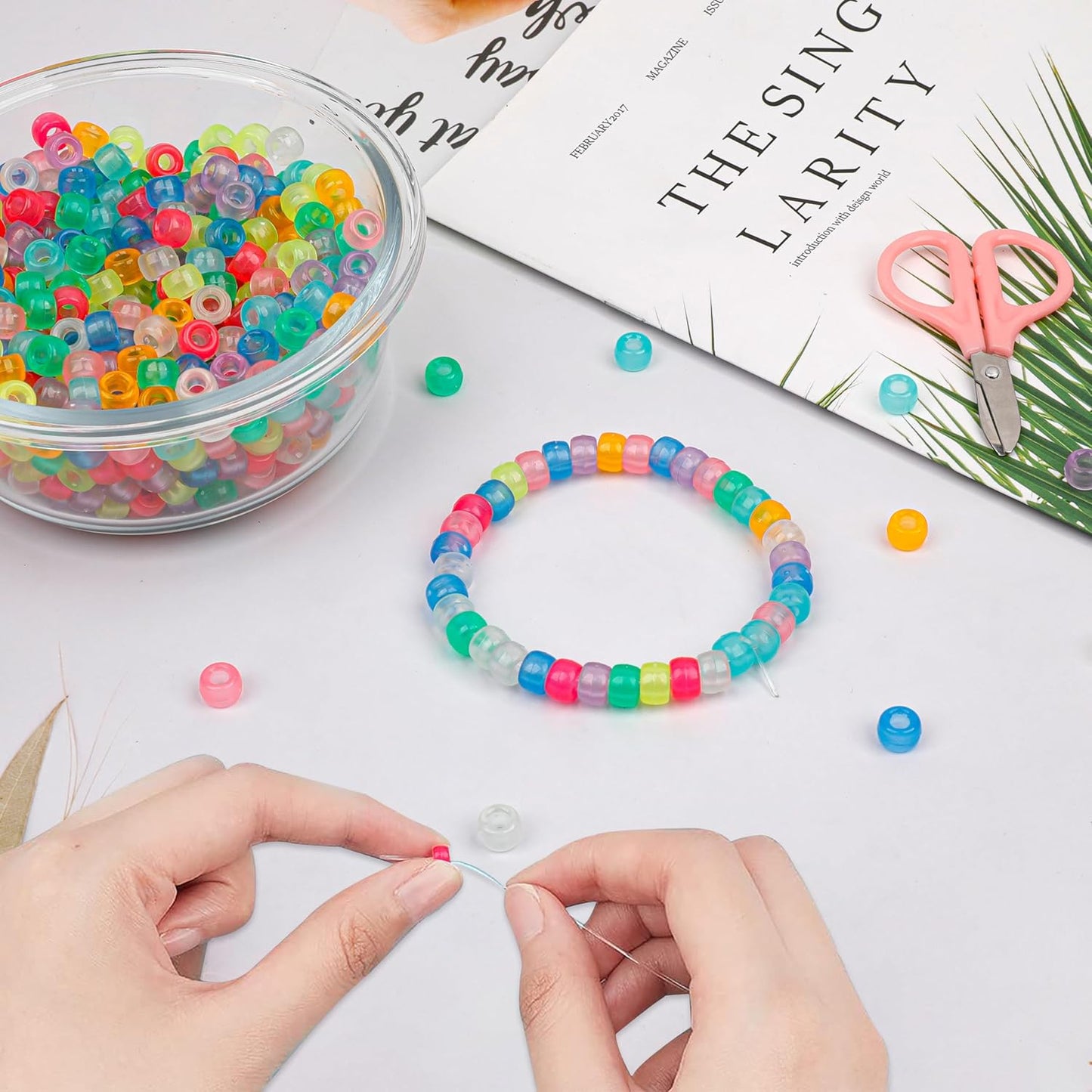 1000Pcs Glow in The Dark Pony Beads 9mm Plastic Kandi Beads Bulk for Friendship Bracelet Necklace Craft Jewelry Making Beads for Hair Braids 9 Color