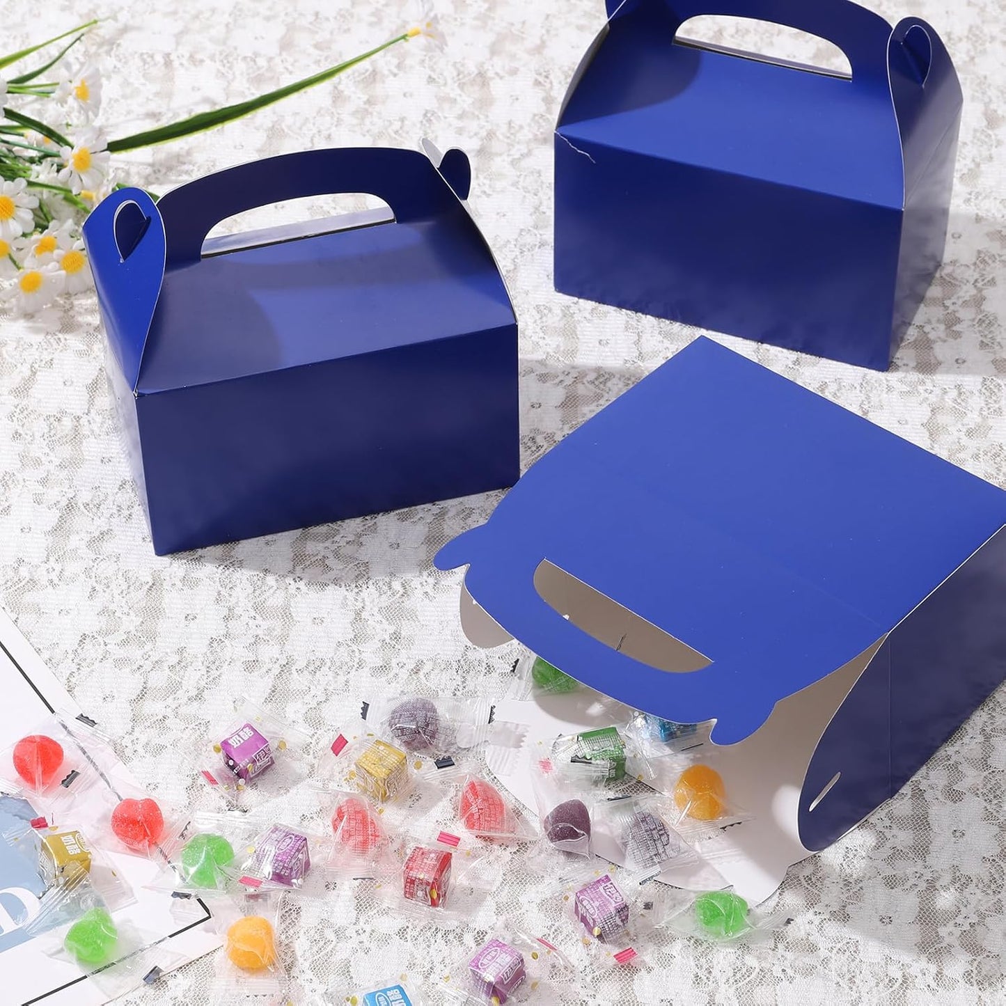 DjinnGlory 36 Pack White Party Favor Treat Boxes with Handle, DIY Paper Boxes for Baby Shower, Birthday, All Occasion, Small Gable Boxes for Small Business 6.18 x 3.58 x 3.38 Inches