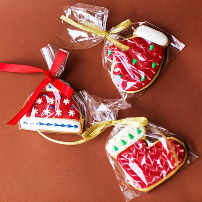 Cello Cellophane Treat Bags,5x7 Inches Clear Cellophane Bags 200 Pcs OPP Plastic Treat Bags with 200 Twist Ties for Gift Wrapping,Packaging Candies,Dessert,Bakery, Cookies, Chocolate,Party Favor