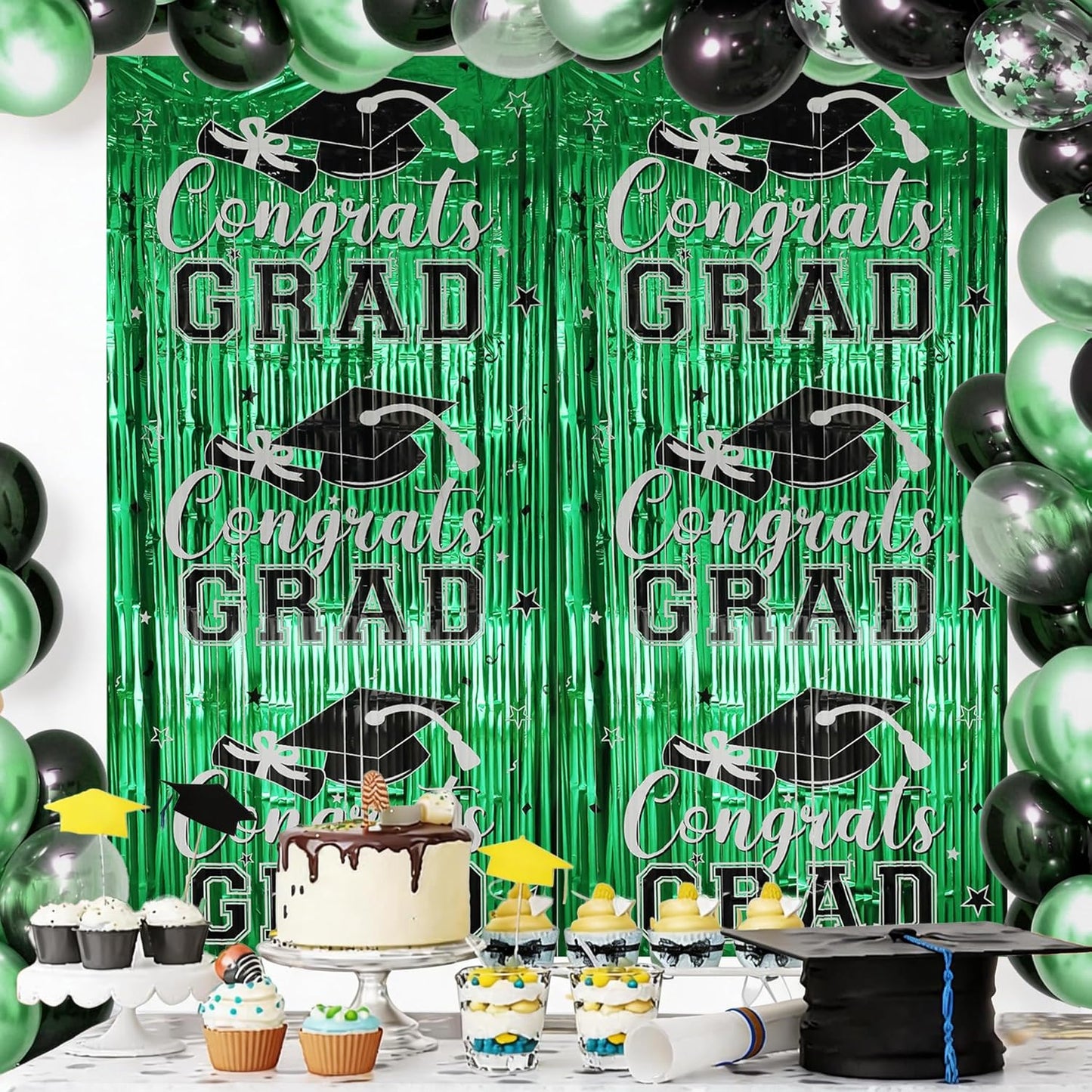 Gradution Party Suppiles Backdrop Decoration 2026, Claas of 2026 Streamer Tinsel Foil Fringe Curtains, Photo Booth Prop Backdrop, Black Grad Photo Backgrounds