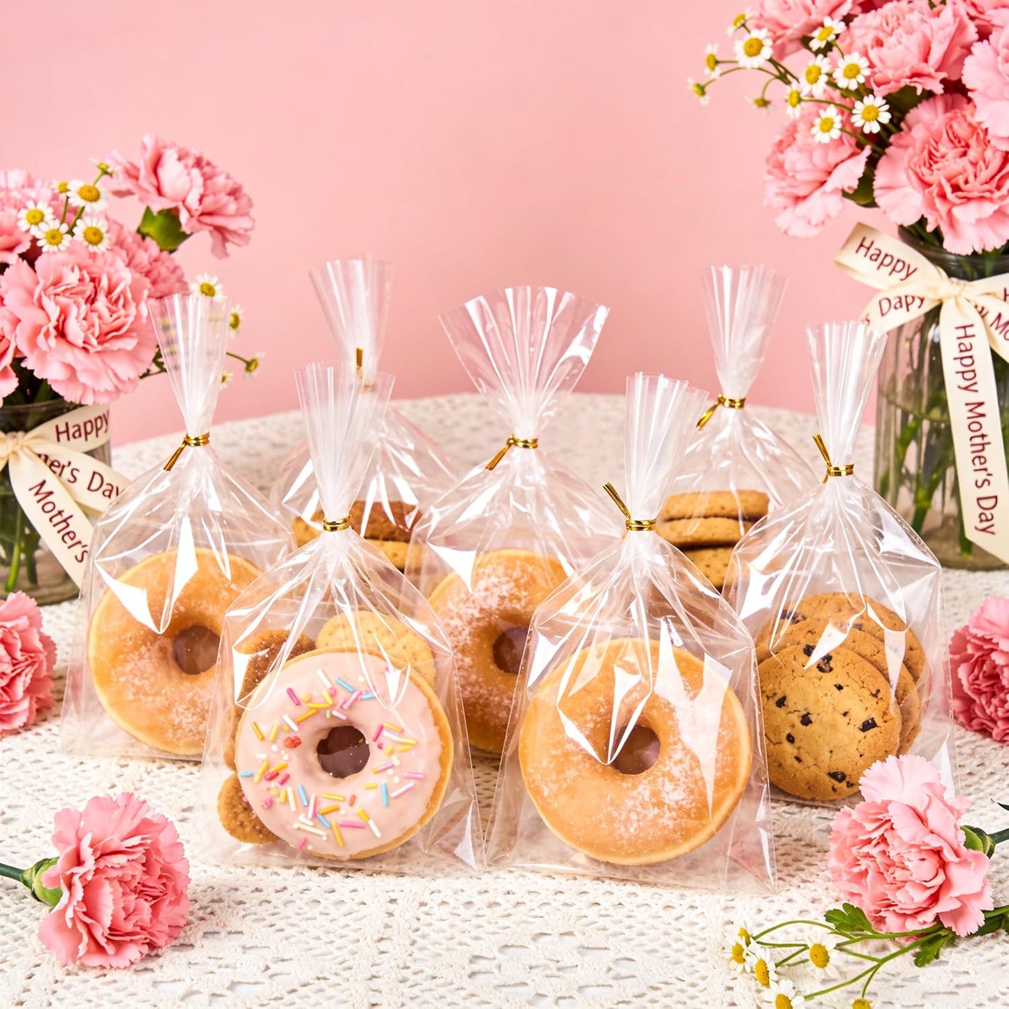 LOKQING Clear Cellophane Treat Bags 6 x 10 in, 100 Pack Mothers Day Gift Bags with Twist Ties, Bags for Cookies, Candy, Party Favors, Bakery Packaging and Small Gifts
