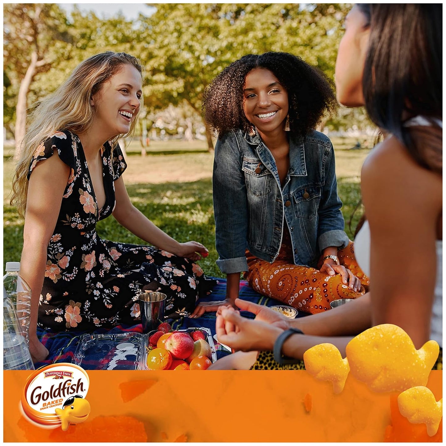 Goldfish Crackers Big Smiles Variety Pack with Cheddar, Colors, and Pretzels, Snack Packs, 30 Ct