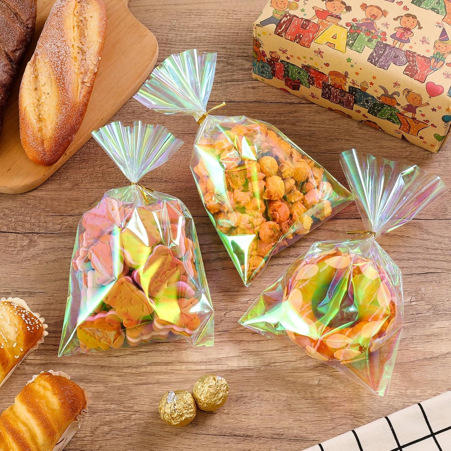 SUREHOME Cellophane Bags, 100 Pack Clear Gift Bag Cellophane Treat Bags with Ties 6x10 Inch Plastic Small Cello Candy Bag for Birthday Party Favors Goodie valentines Cookies Bakery Snack Popcorn Wraps