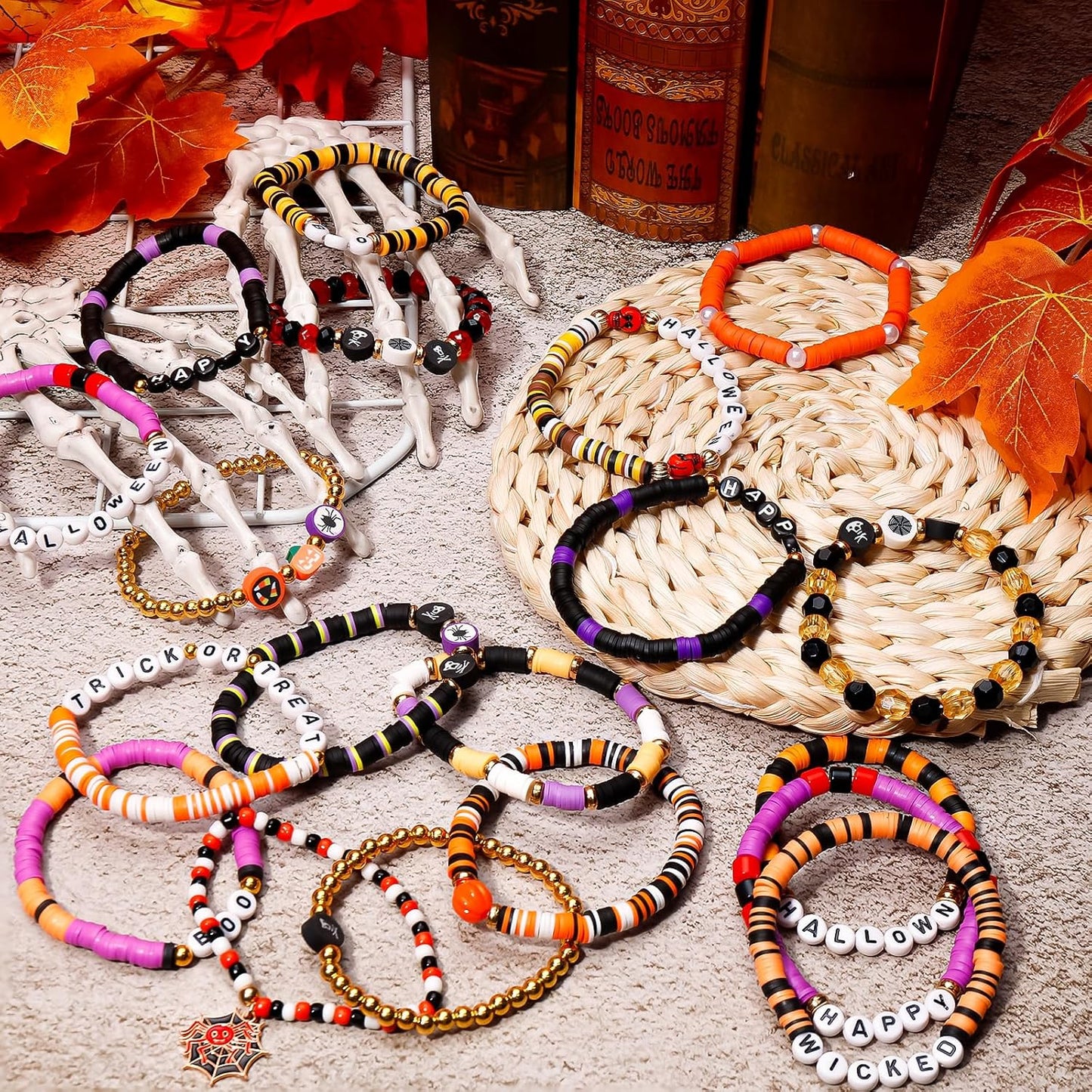 LUYI 32 Pcs Preppy Jewelry Bracelets for Women Clay Bead Colorful Surfer Heishi Bracelet Set Stackable Beaded Friendship Stretch Bracelets Boho Y2K Summer Beach Elastic Layering Bracelets